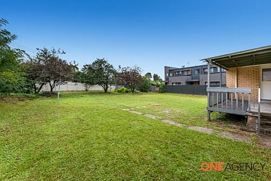 Pearce 3房  Prime Development Opportunity Near Woden Town Centre
