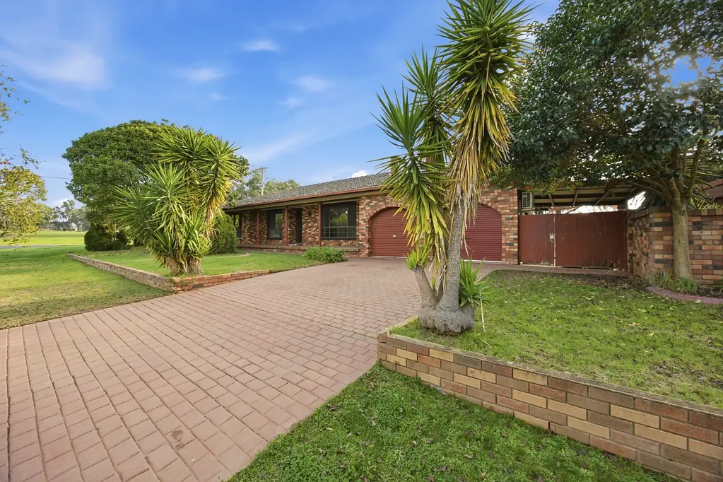 Lake Albert 4침실 A Blank Canvas with Space, Pool & Endless Possibilities
