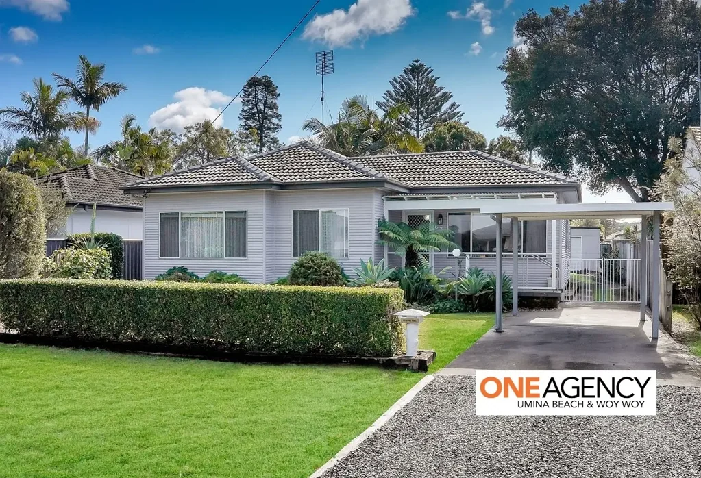 Family home with garage !