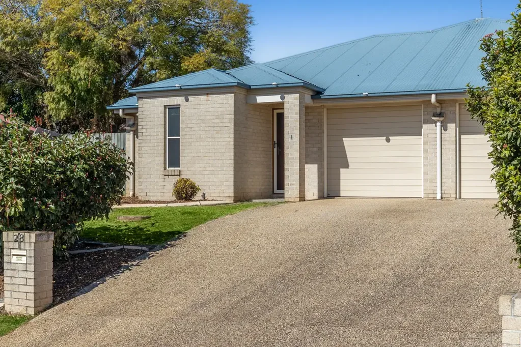 1/28 Sambar Court, Kearneys Spring, QLD 4350