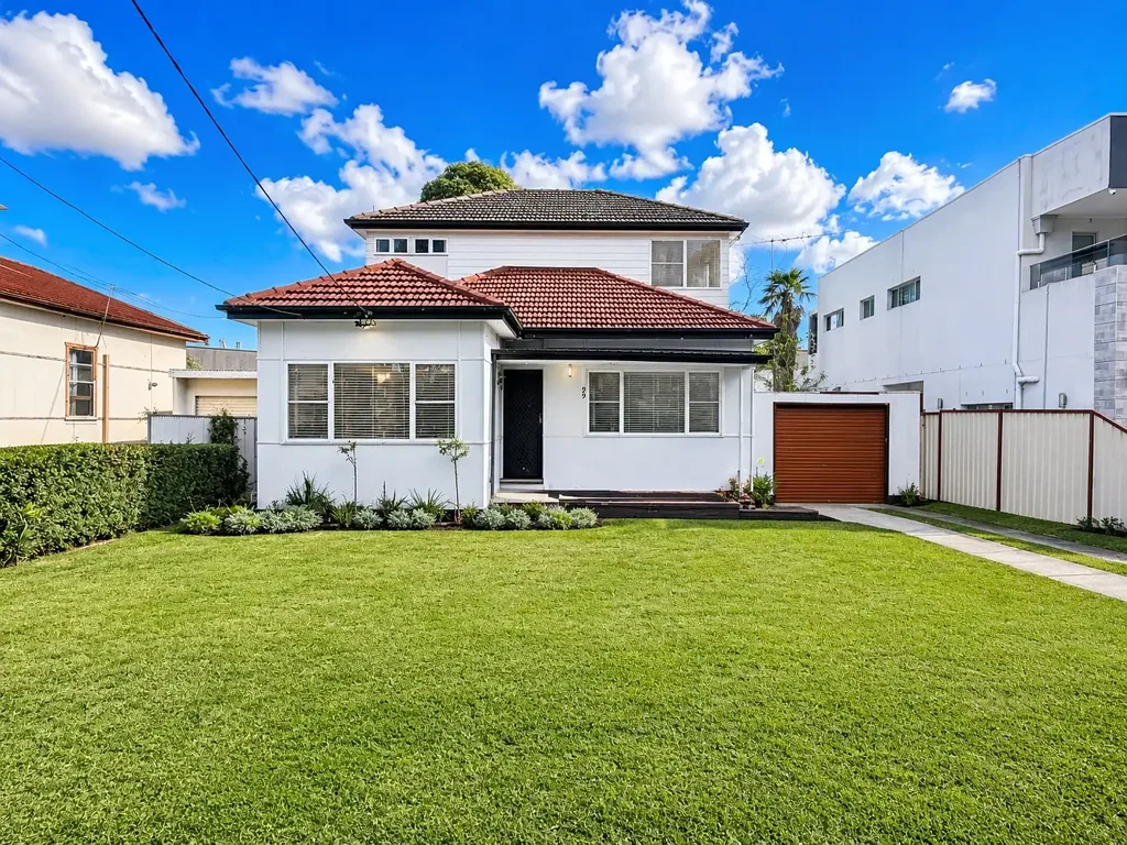 Spacious Family Home | Ideal for Multi-Generational Living