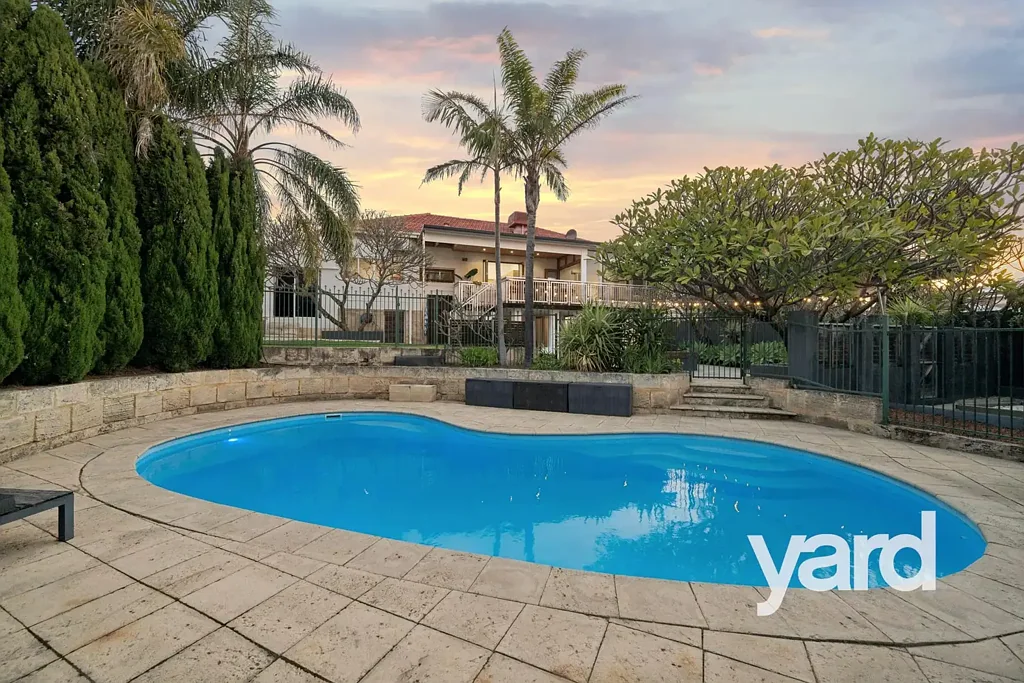 East Fremantle 3房  Art DECO Charm