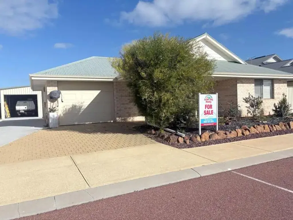 Jurien Bay 4બેડરૂમ Double brick home with shed