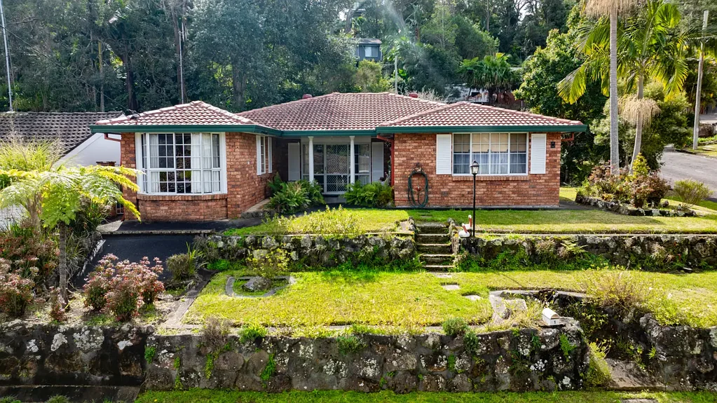 Umina Beach 3 Slaapkamer Cherished Family Home in Peaceful Coastal Enclave.