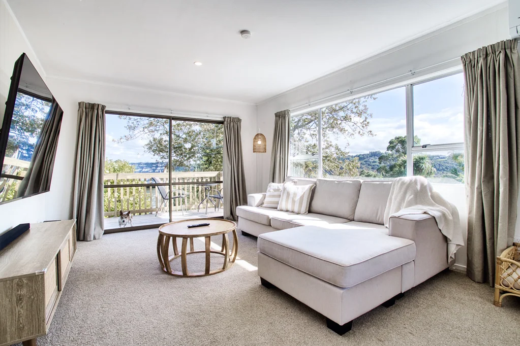 Bayview 3房  Renovated Bayview Stunner