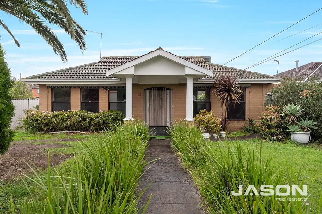 REMARKABLE TULLAMARINE HOME