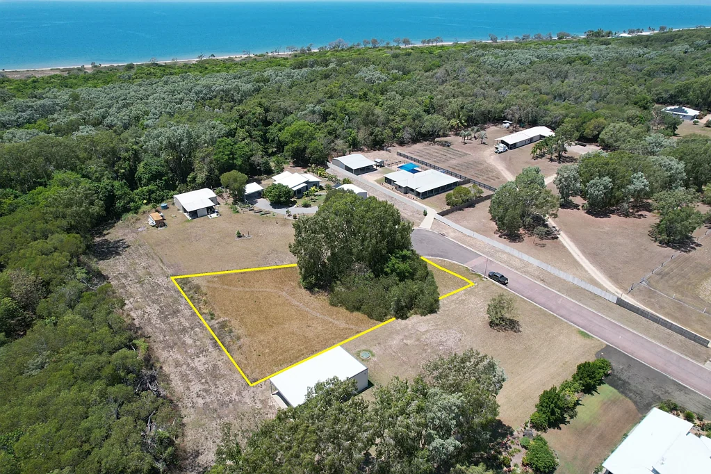 15 Mango Tree Court, Forrest Beach, QLD 4850