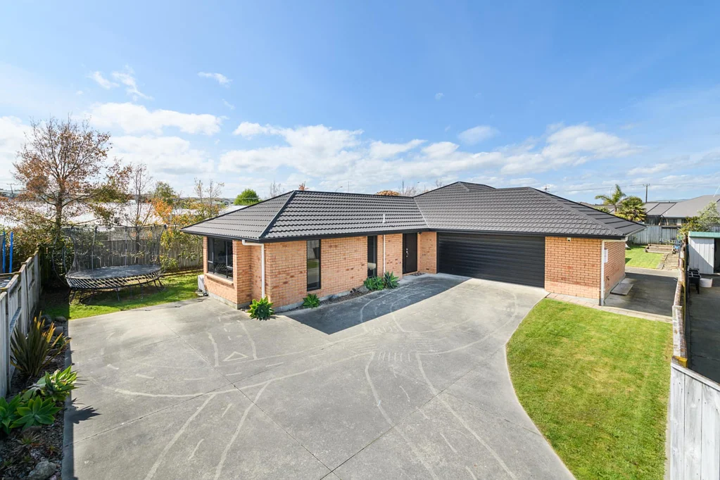 23 Walnut Grove, Kelvin Grove, Manawatu-Wanganui