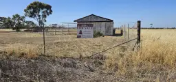 LOT 1/2 Barrack, Tammin