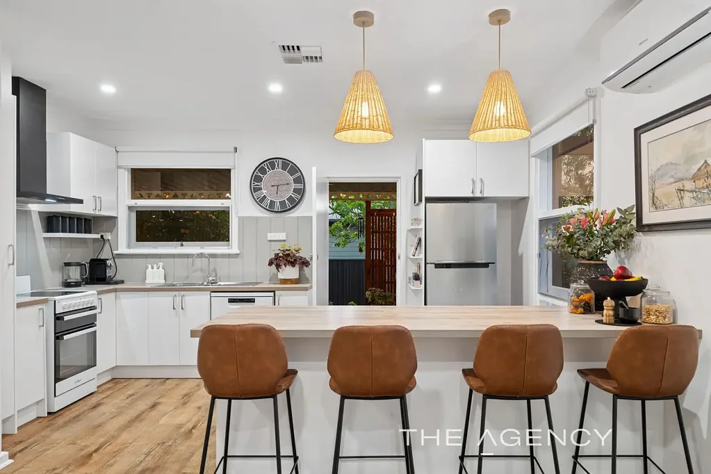 59 Lyndhurst Road, Kalamunda, WA 6076