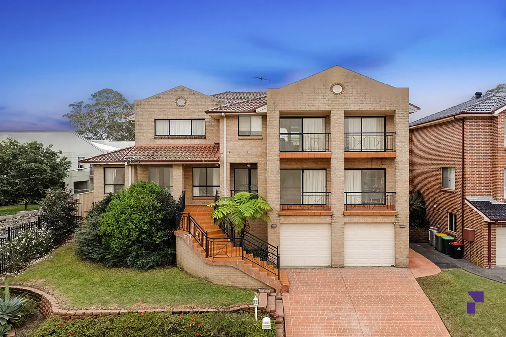 28 Balmoral Crescent, Georges Hall, NSW 2198