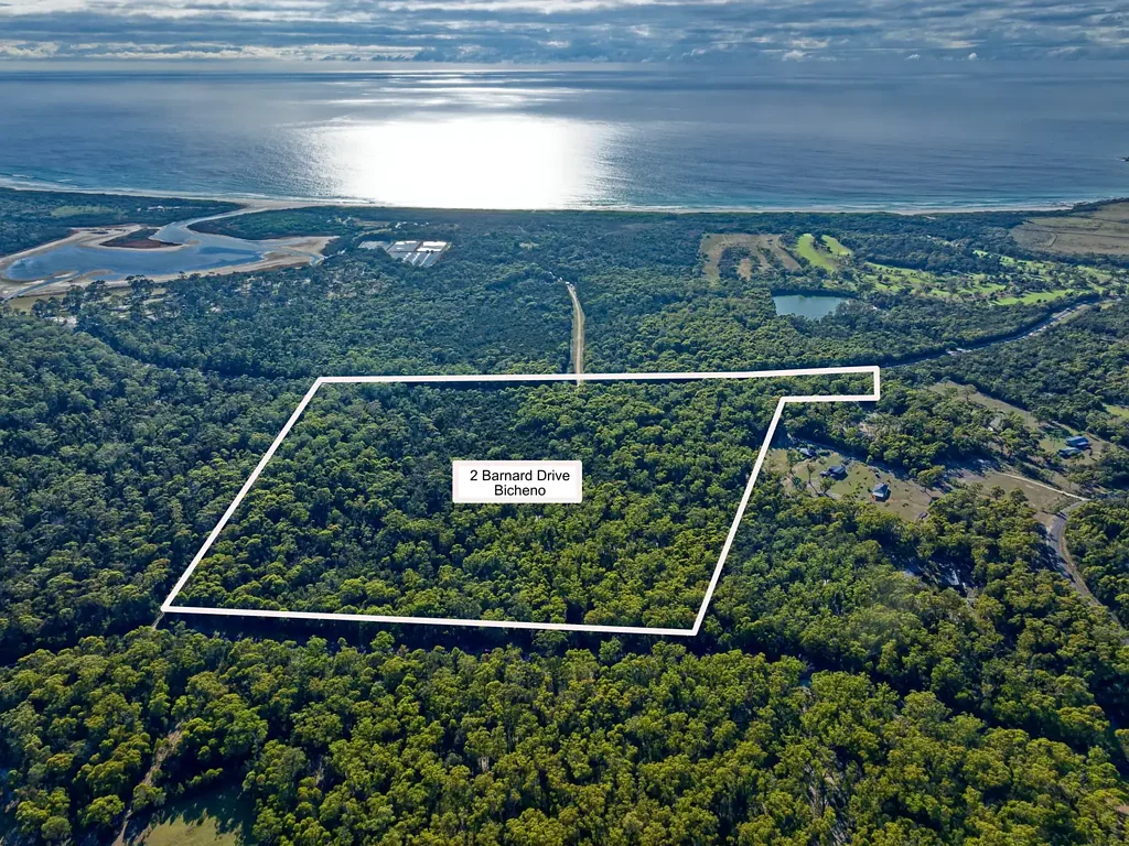 Bicheno Large coastal development potential