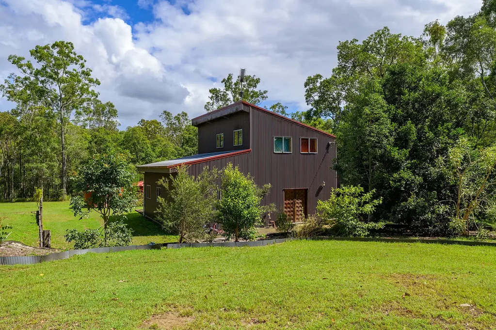 Mothar Mountain 4ห้องนอน "Where Space Meets Serenity - Stunning 10 + Acre Lifestyle Property"