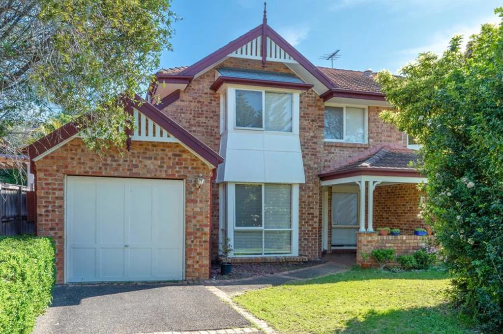 8a Hickory Place, Dural, NSW 2158
