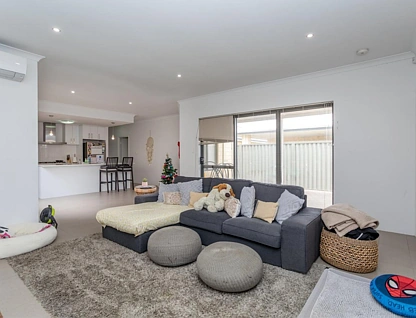 2/2 Whitmore Loop, Harrisdale, South East Perth, 3 ਕਮਰੇ, 2 ਬਾਥਰੂਮ, Unit
