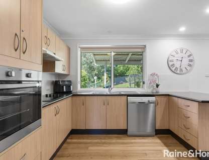 1 Bushland Avenue, Mollymook Beach, NSW 2539, 4 Bedrooms, 3 Bathrooms, House