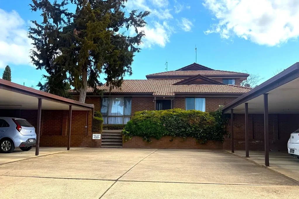 SPACIOUS TWO BEDROOM