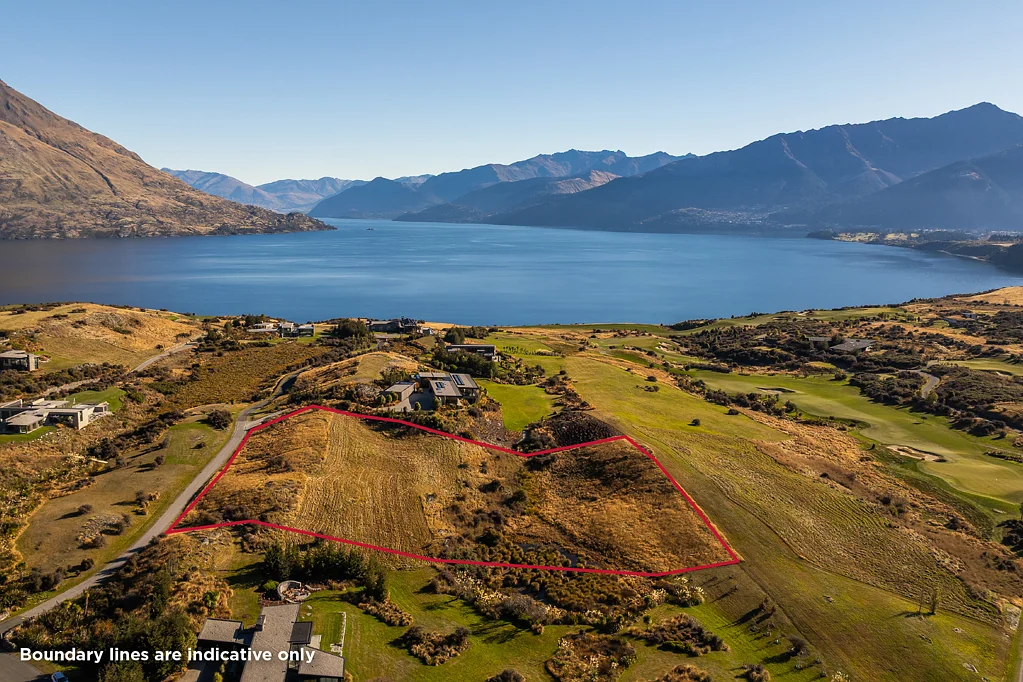 Jacks Point  Premium preserve position with panoramic views