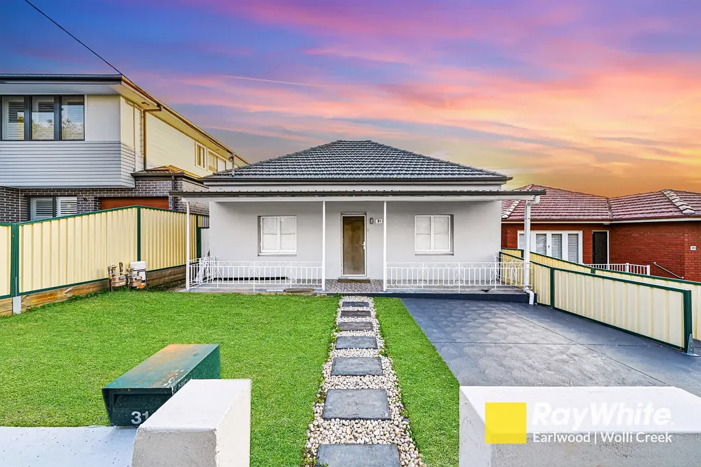 Modern 3-Bedroom house in the Heart of Belmore