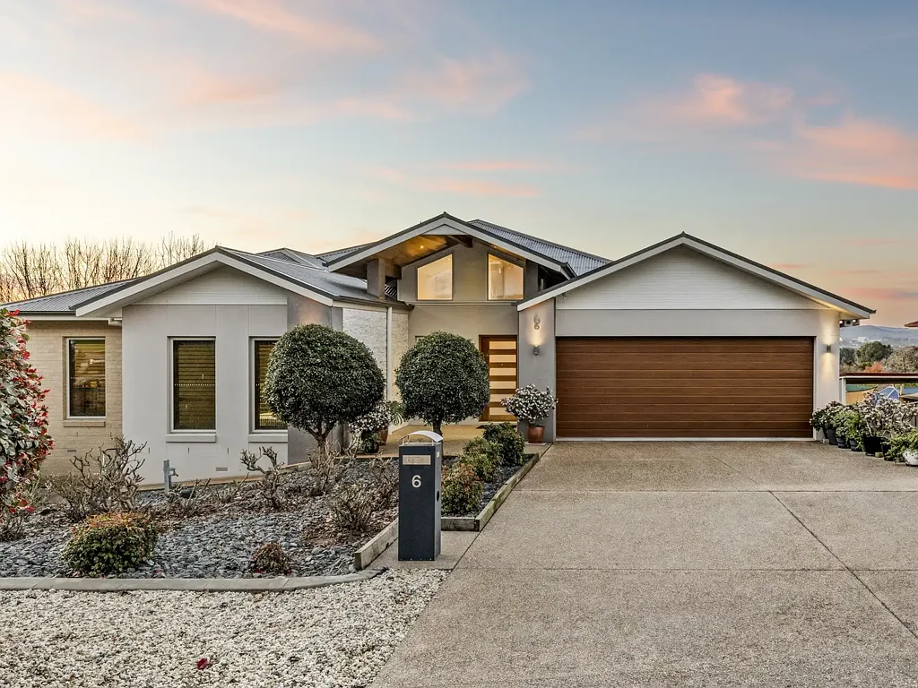West Wodonga 5房  Grand Family Living with Unrivalled Views and Exceptional Quality