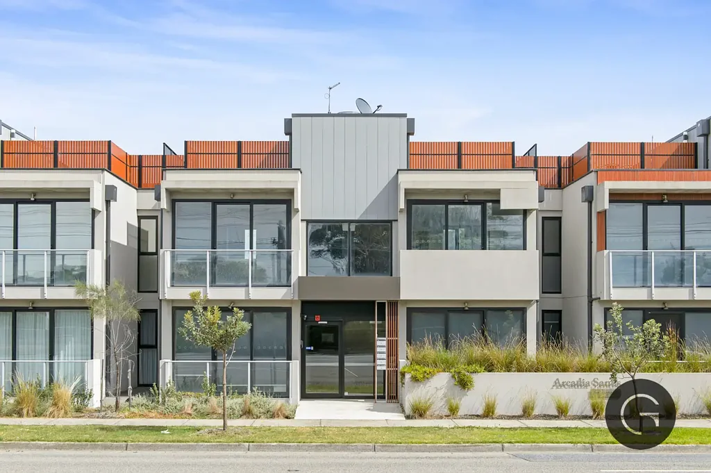 Chelsea 2 Bedroom Beach Views, Lifestyle And Rooftop Terrace