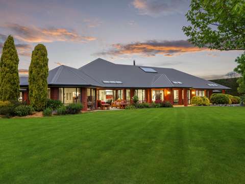 Rolleston Rolleston's rural retreat