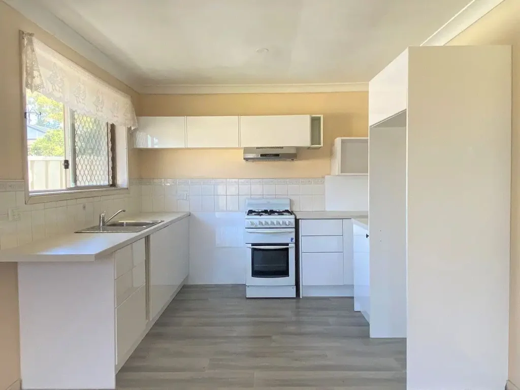 SPACIOUS 3 BEDROOM HOME!