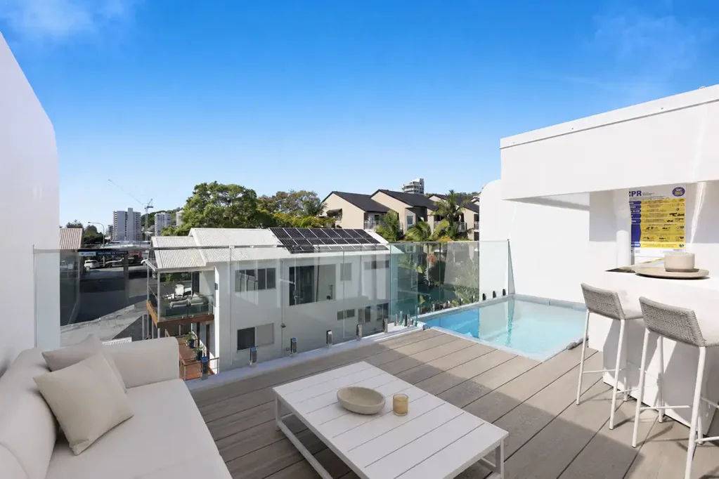 Brand New Luxury Villa with Private Rooftop Pool, Just 500m to Burleigh Beach