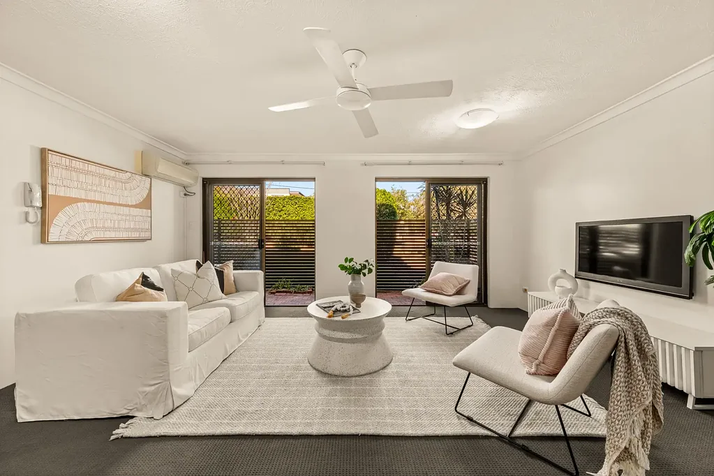 Wooloowin 2غرفة نوم Spacious Ground Floor Living with Private Garden Patio