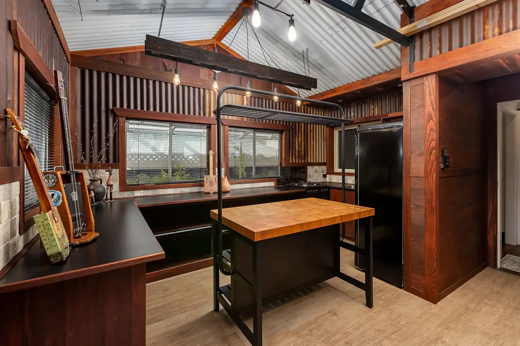 Carey Park 1房  AUCTION HAS ENDED @ $525,000