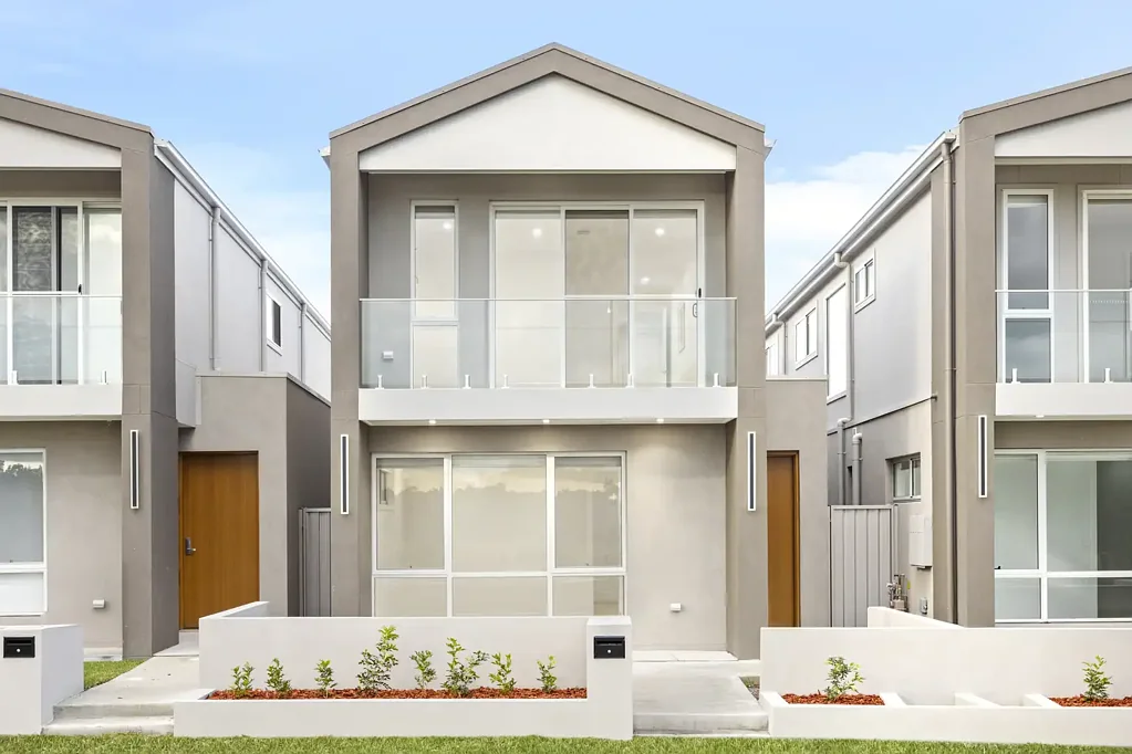Schofields 4Moenga Brand New, Reserve Facing, Custom Built Family home - In the heart of the Everpopular Akuna Vista Community!