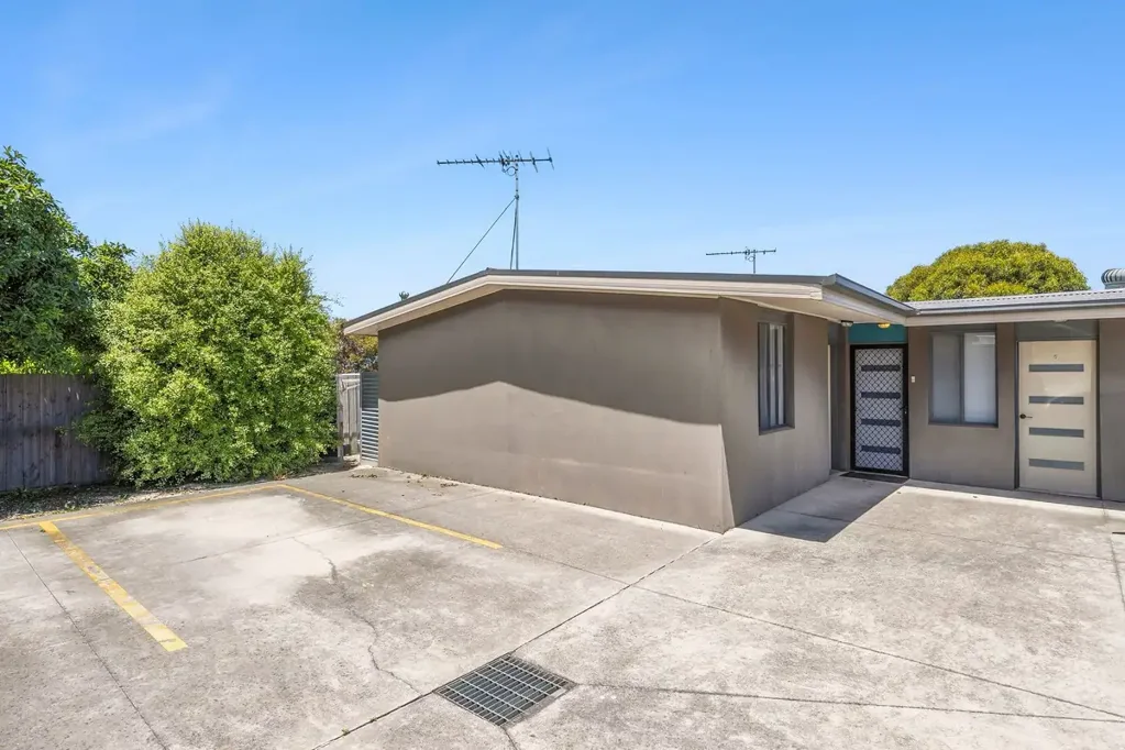 6/3 Kinnordy Court, Hamlyn Heights, VIC 3215