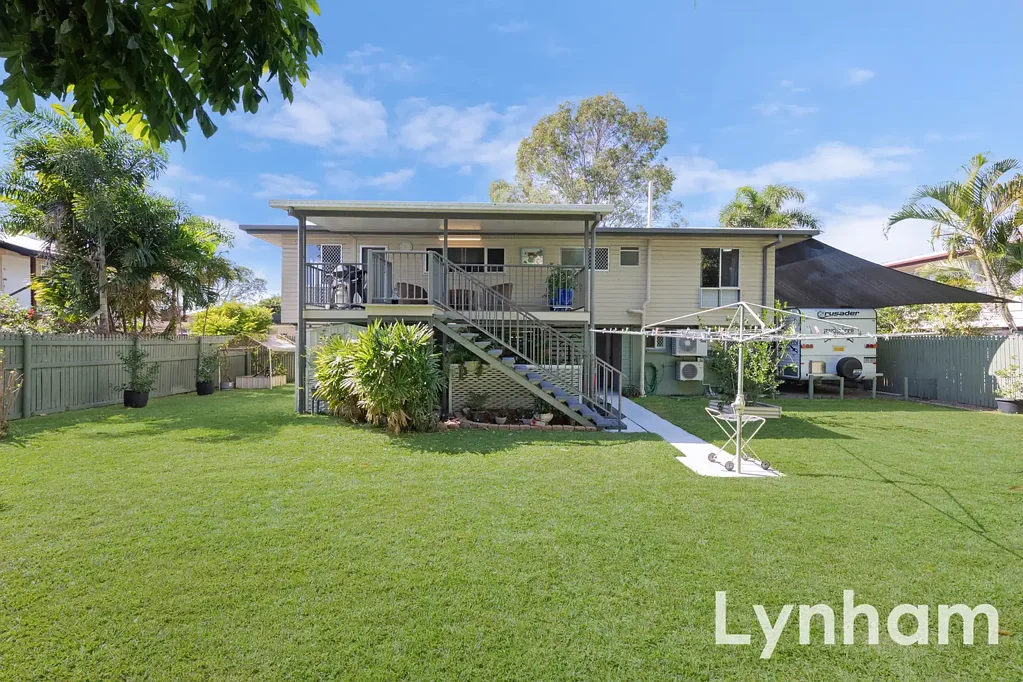 Heatley 3房  Family Home with Deck, Solar with Battery & Side Access
