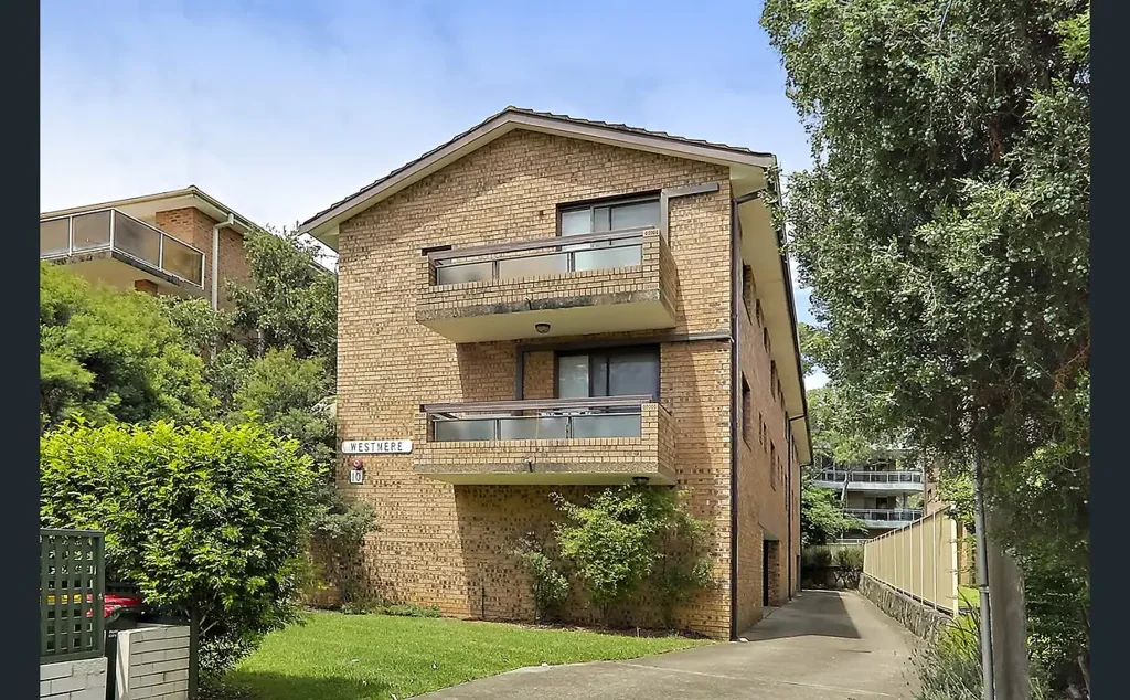 2-Bedroom Unit with Balcony & Lock-Up Garage
