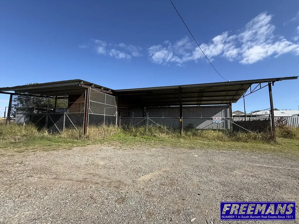 Nanango 大型棚屋 11千升油罐 地下储油 电力连接 工业用地 通道便捷 Industrial Land with Shed & Security Fencing