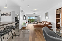 14/18 University Road, Mitchelton