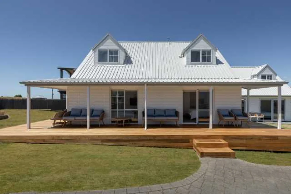 Papamoa 5غرفة نوم Beautifully Renovated Retreat on Papamoa Beach
