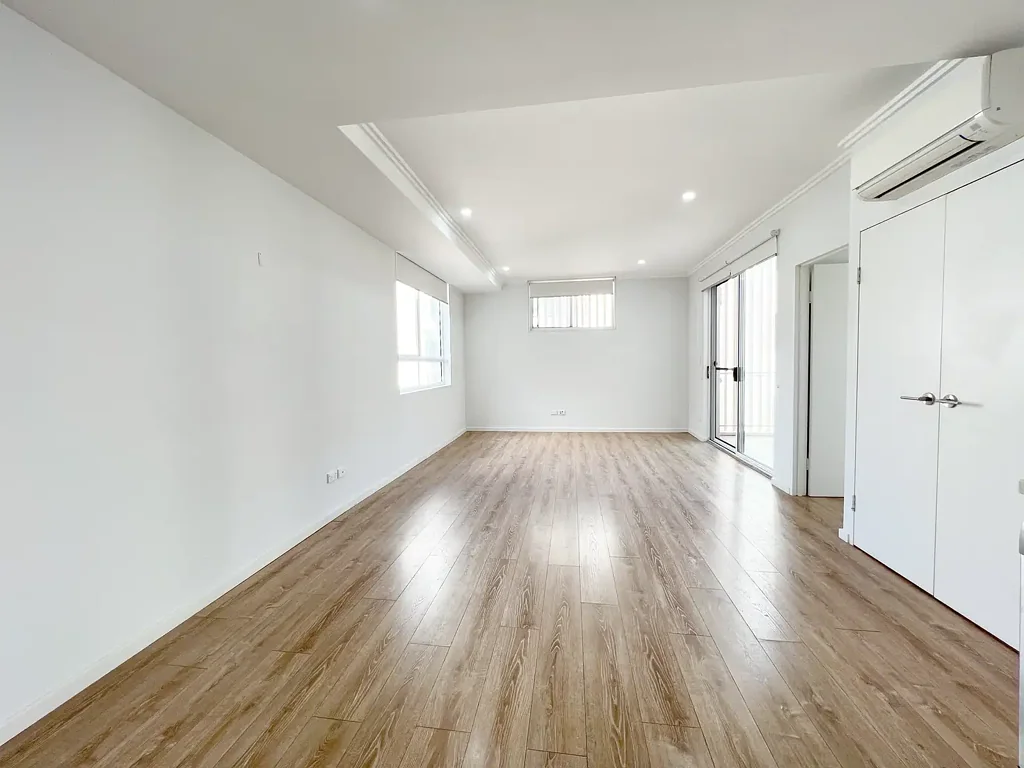 Location|Convenience |Floorboards