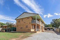 1, Tamworth
