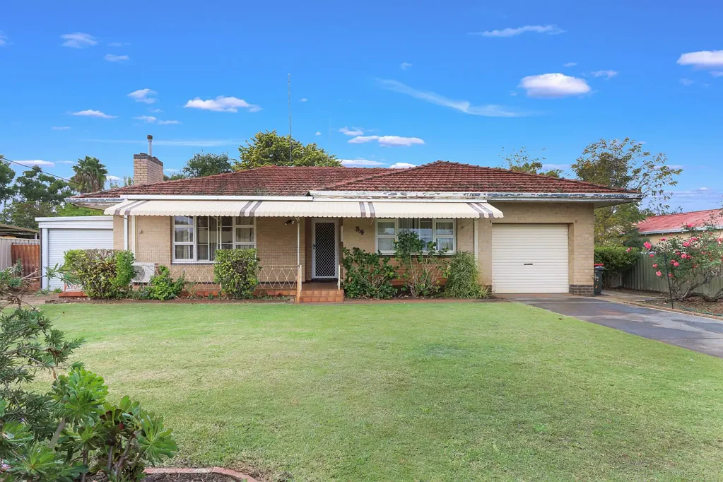 Pinjarra 2房  CHARACTER HOME WITH SPACE, SIDE ACCESS & ENDLESS POTENTIAL