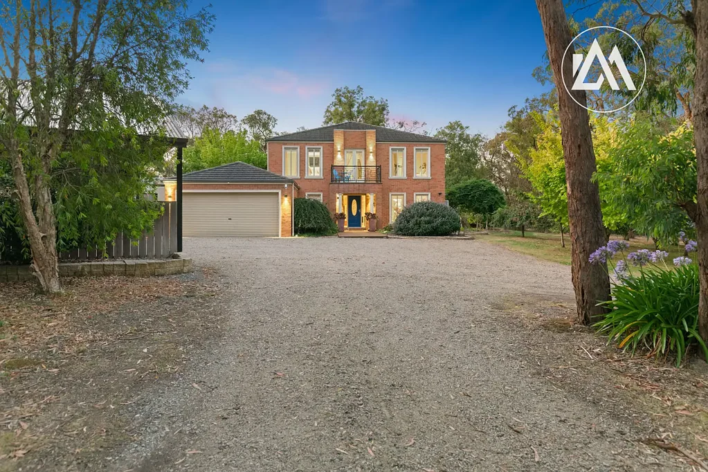 Langwarrin 4 Bedroom Grand-scale living amongst 2.64 acres of tranquil privacy