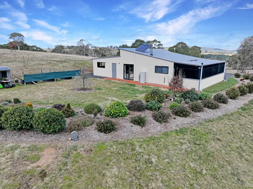 Bombala 2 Bedroom Nothing but views and serenity