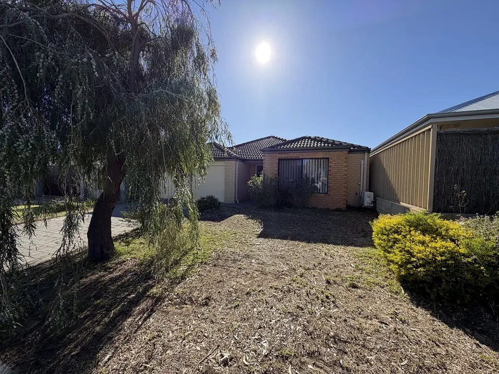 Modern, Low-Maintenance Living in a Great Location!
