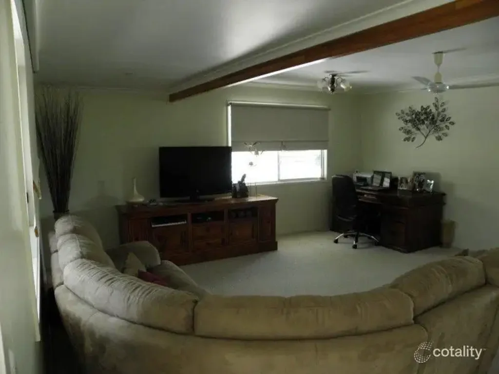 5 Bedroom Highset Home perfect for the family