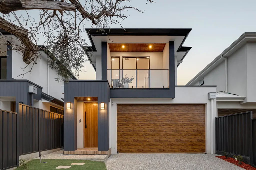 Felixstow 4Moenga Brand-New Bespoke Living on Linear Park's Doorstep.