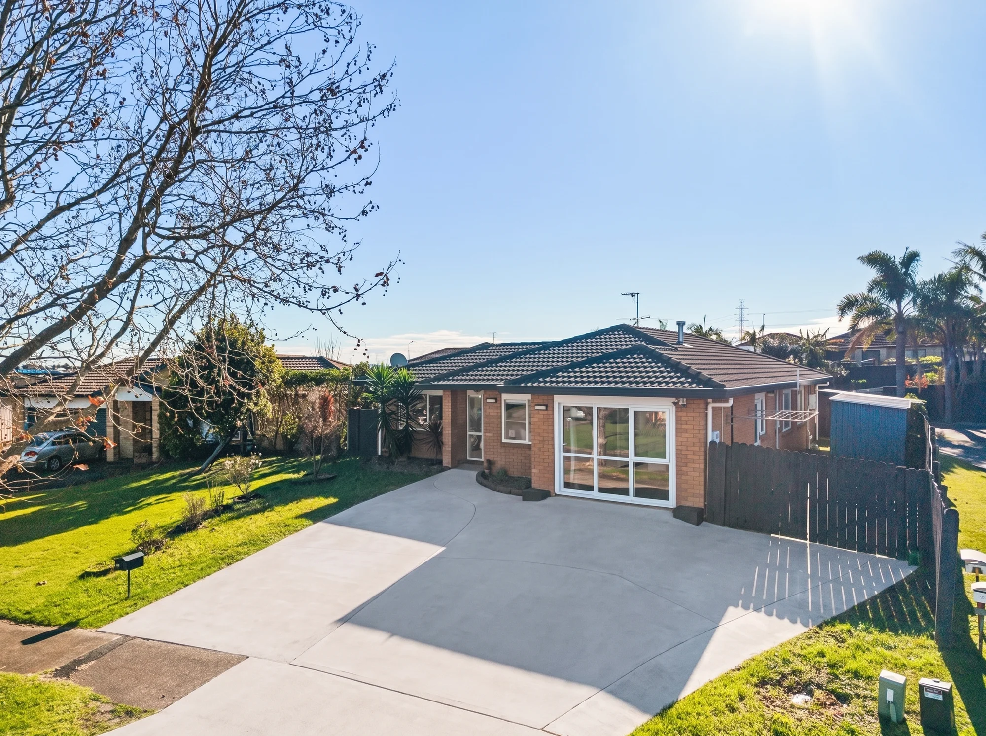 Flat Bush 4Habitaciones Single Level Brick & Tile Beauty Must Sell!