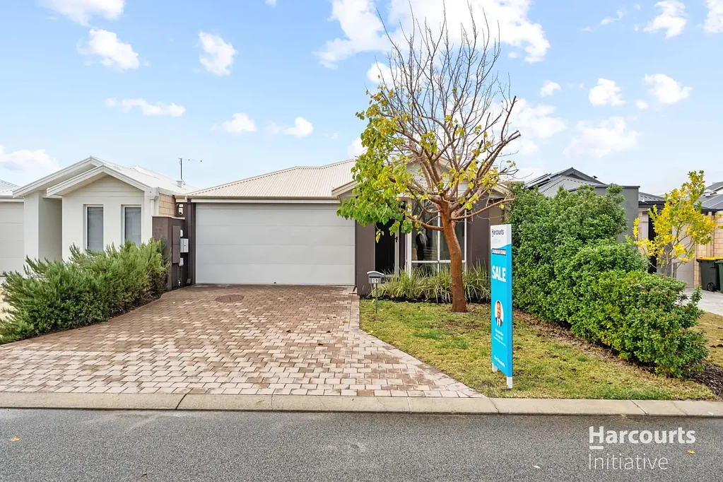 Aveley 3chambre Modern Comfort, Unbeatable Convenience & Low-Maintenance Living.