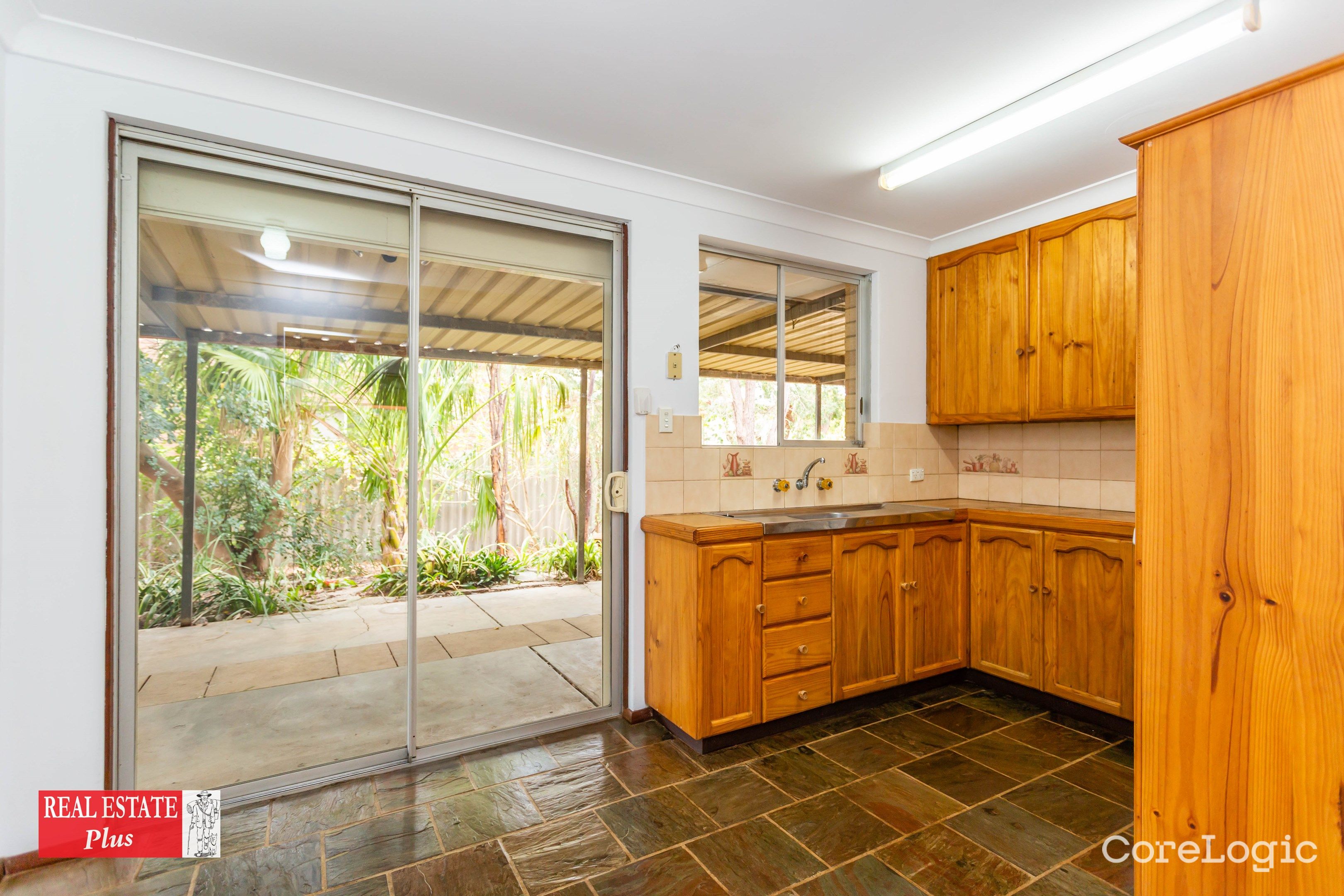 8 TORRENS ST, SWAN VIEW WA 6056, 0房, 0浴, House