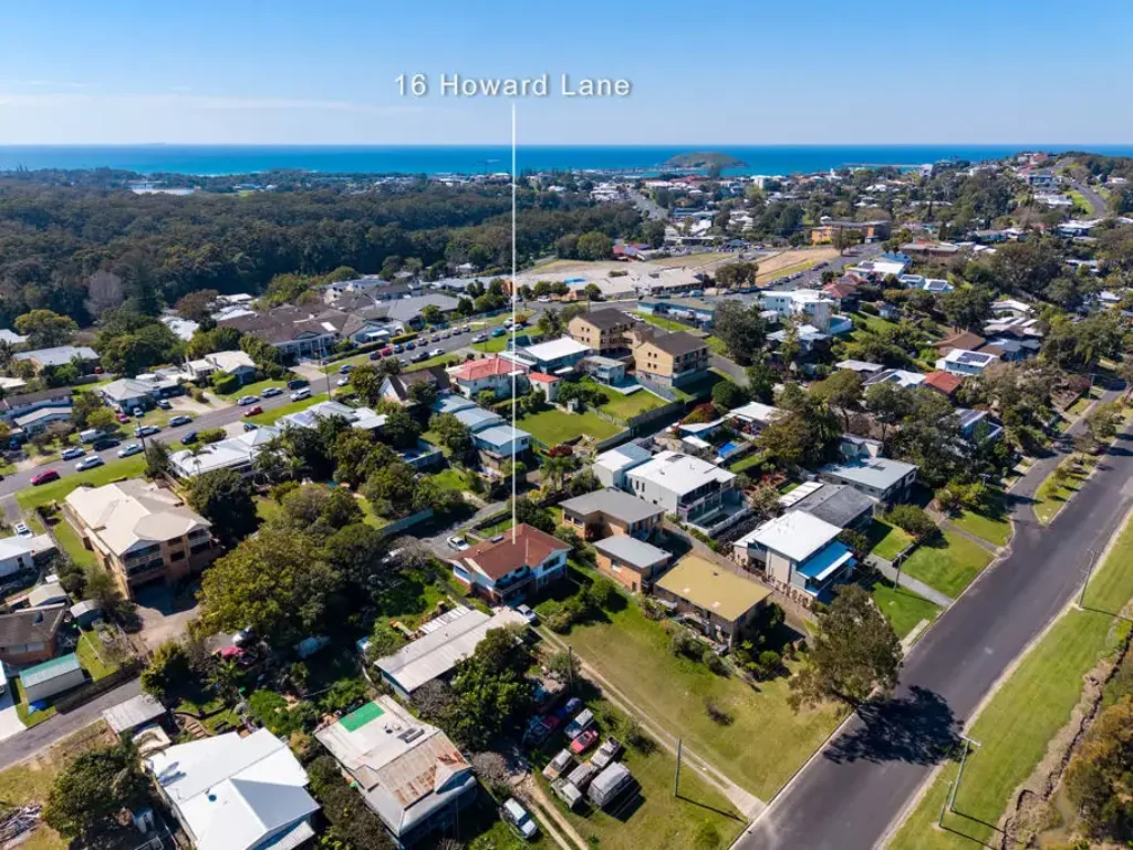 Coffs Harbour 5कमरा Dual Living, Dual Street Frontage & R3 Zoning...