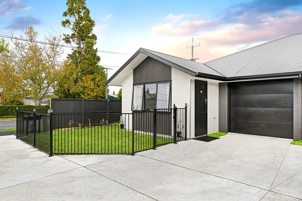 Chartwell 3房  Near New, Stylish & Spacious
